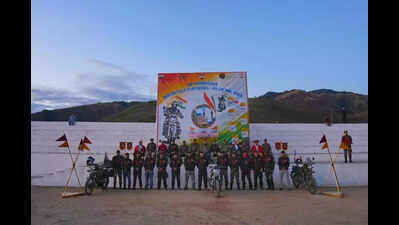 Army flags off bike expedition to commemorate 1962 war & Battle of Walong