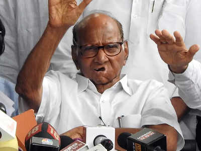 Sharad Pawar criticizes Maharashtra government over NCP split and farmer policies, urges defeat of 'bullying' leaders