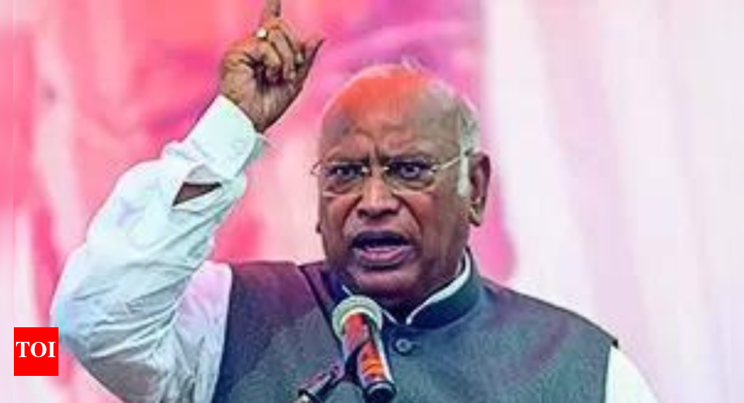 Kharge slams Modi as 'chief of lies' over unfulfilled promises and BJP ...