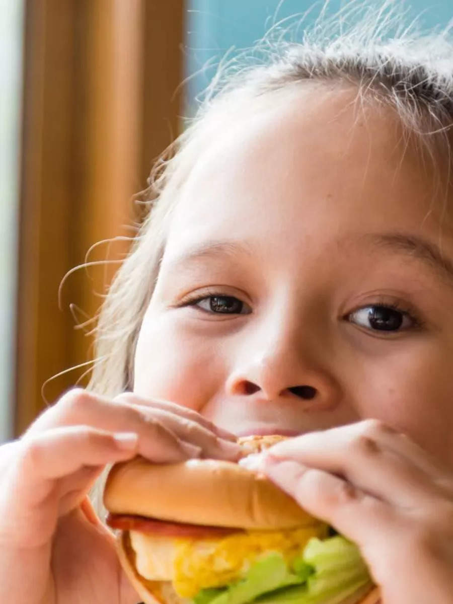 10 Foods Parents Should Avoid Giving to Kids Aged 0-5