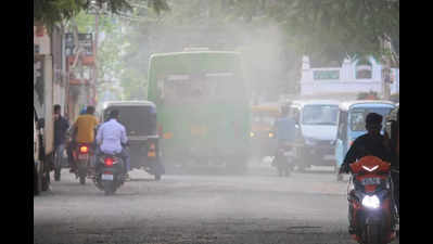 Dust clouds plague Hubballi’s streets