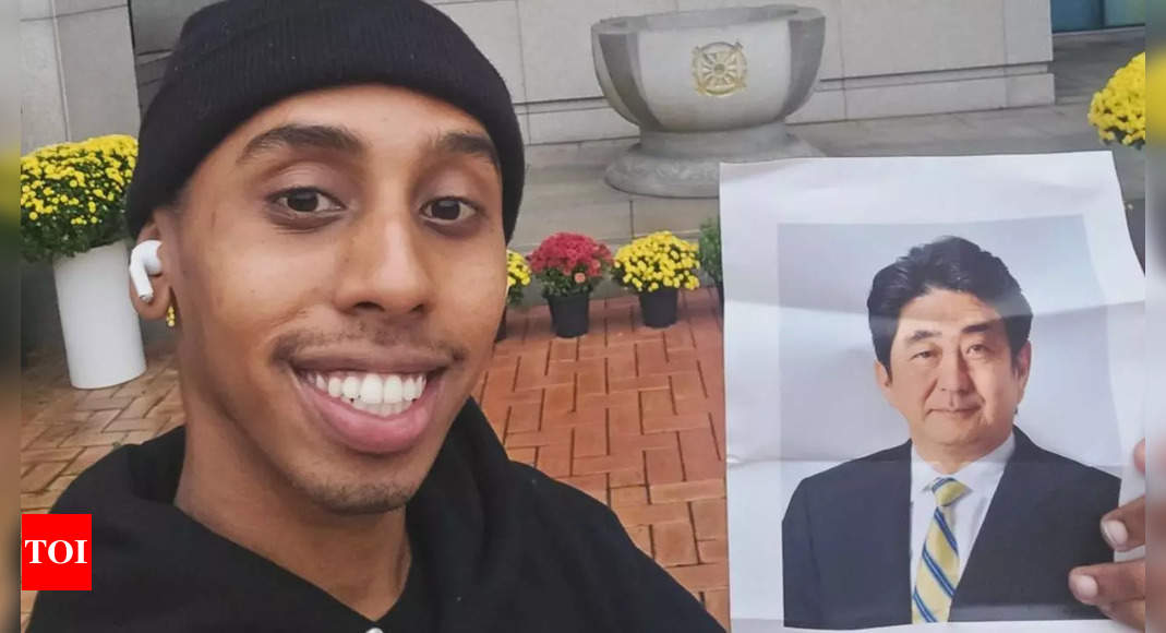 American YouTuber Johnny Somali sparks outrage after kissing statue in South Korea, can lead to 10-year prison