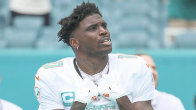 "Tyreek Hill’s Tweet Sparks Controversy by Comparing NFL Star’s GF to an Adult Film Star: Critics Slam Misogyny and Poor Judgment"