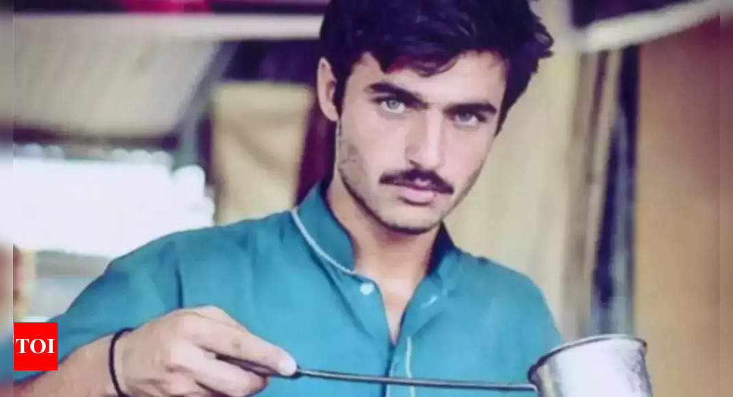 Pakistan’s viral Chaiwala Arshad Khan gains national attention after ...