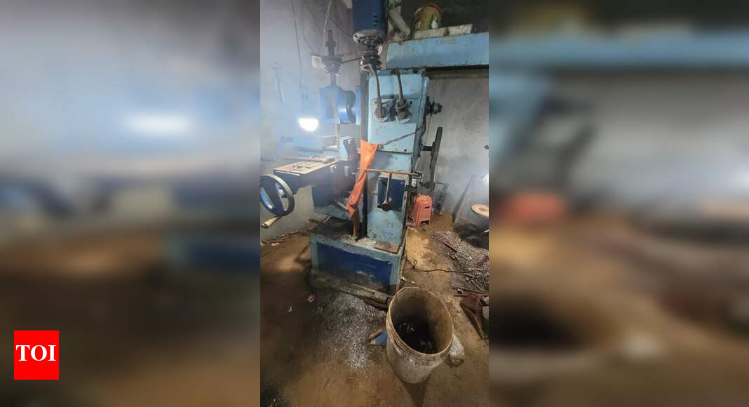 Kolkata STF Uncovers Secret Arms Factory in Munger: 14th Illegal Unit Busted | Kolkata News - Times of India