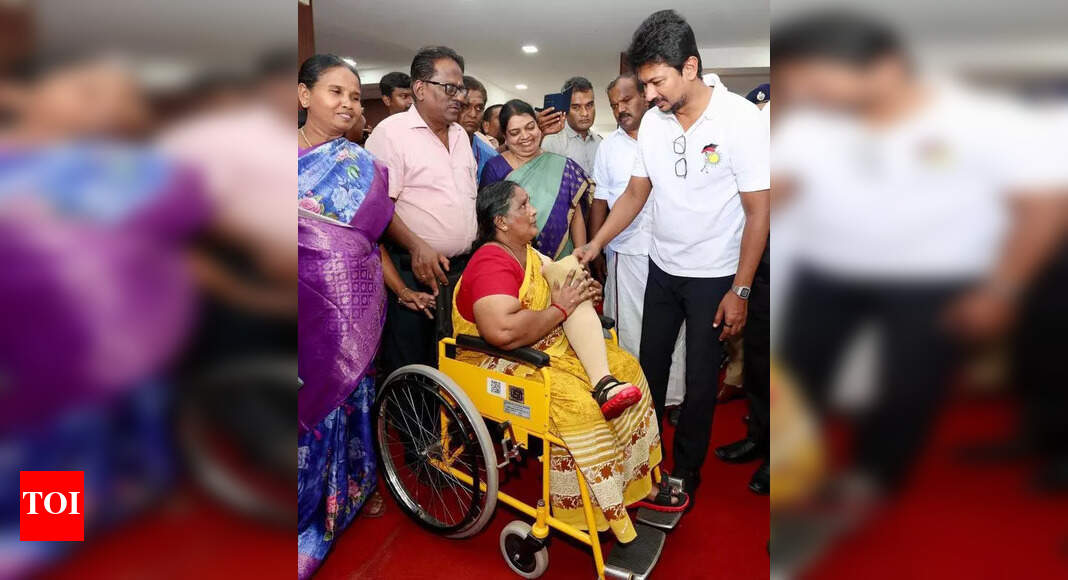Udhayanidhi Stalin Urges DMK Workers to Leverage Social Media for 2026 ...