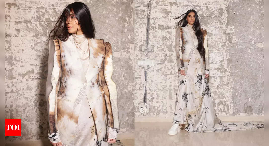 Sonam Kapoor looks like a painting in haute couture | – Times of India