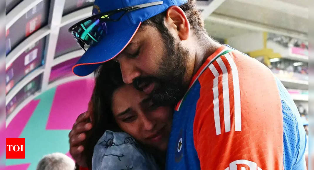 ‘Ek naya cricketer aaya hai’: Team India stars wish new daddy Rohit Sharma. Watch | Cricket News – Times of India