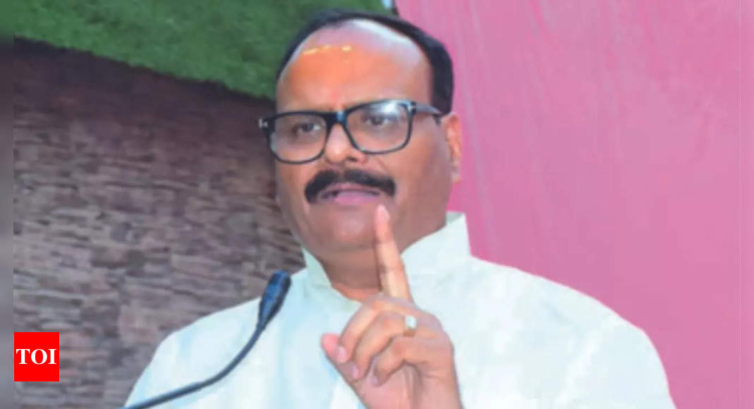 Jhansi hospital fire: UP dy CM Brajesh Pathak seeks action against officials after political row erupts over ‘VIP welcome’ | India News – Times of India