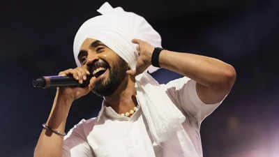 Diljit Dosanjh hilariously tweeks the lyrics of his songs after getting a notice from Telangana Government regarding no use of songs promoting 'drugs and alcohol', netizens react - WATCH VIDEO