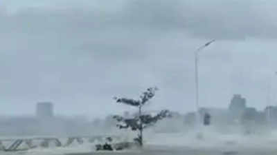 Super Typhoon Man-yi makes landfall in Philippines, half a million evacuated