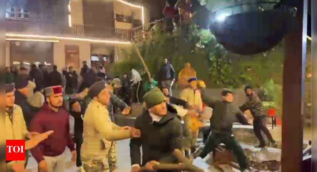 Violence Erupts at Swami Ramakrishna Ashram in Shimla, Injures Five ...