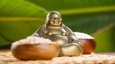 Why do we keep Laughing Buddha at home? Know its benefits