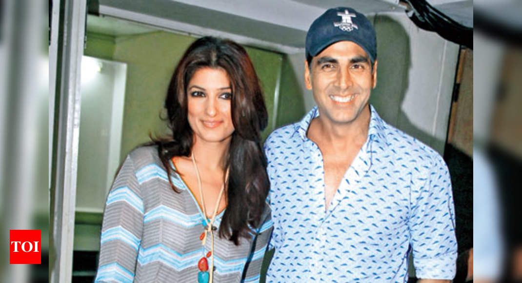 Akshay Kumar, Twinkle Khanna Celebrate Wedding Anniversary | Hindi ...