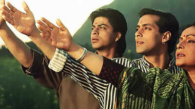 When Pan Nalin remembered Shah Rukh Khan's dedication on 'Karan Arjun' set: 'A great actor is one who makes the audience dance, romance, laugh and cry'