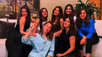 Tamannaah Bhatia spends a fun-filled evening with girl gang including Kajal Aggarwal, Diana Penty and Raveena Tandon's daughter Rasha Thadani