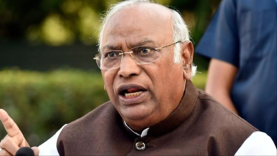 Manipur violence: Mallikarjun Kharge urges President Murmu to 'intervene immediately to protect lives'