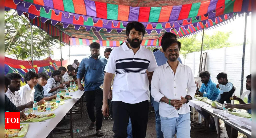 Sivakarthikeyan celebrates the 'Amaran' success with the team of 'SK 23'