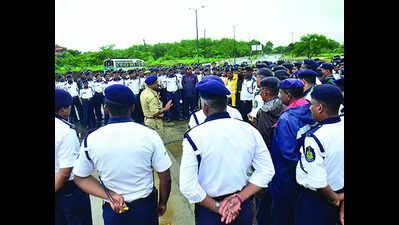 1,300 cops deployed per day for two high-profile events