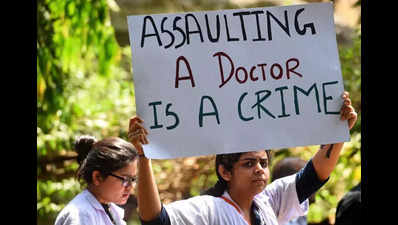 Telangana docs condemn NTF stance, demand central law for medicos’ safety