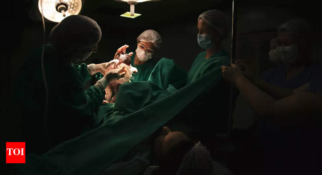 Texas woman declared ‘clinically dead’ while giving birth to triplets