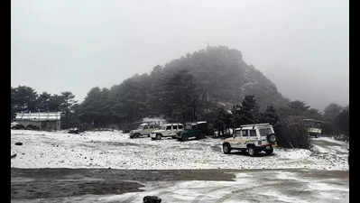 Snowfall in Sandakphu Marks Winter's Arrival in Bengal; Darjeeling Next ...