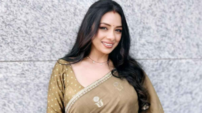 Anupamaa's Rupali Ganguly talks about shooting for a show for 2 years without talking to the co-star, says 'I am supposed to be obsessed with him'