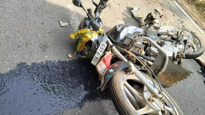 Four die in early morning collision with truck
