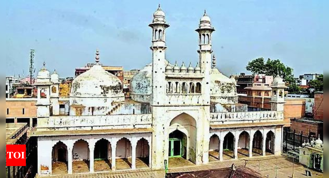 SC seeks Gyanvapi mosque management response to survey plea