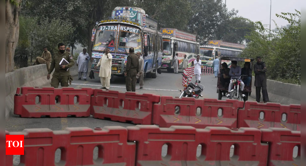 Islamabad sealed ahead of Imran Khan's PTI party protest