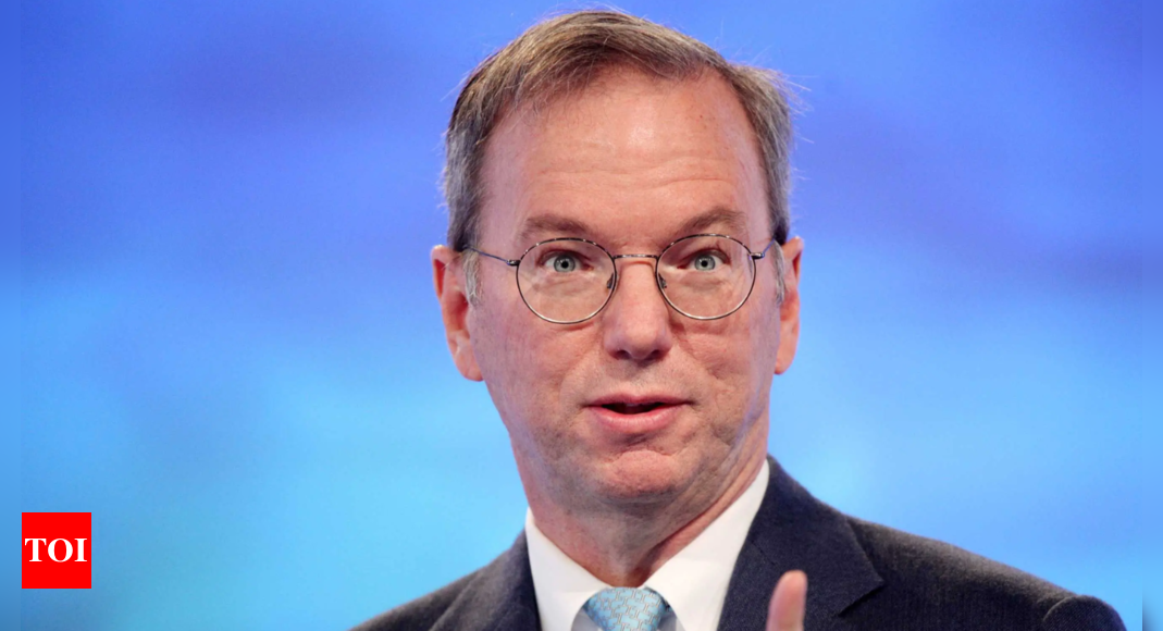 Ex-Google CEO Schmidt to the US Army: Give tanks away, instead buy a ...