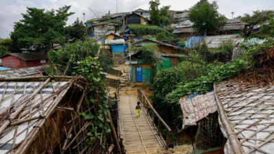 In world’s largest refugee camps, Rohingya mobilise to fight in Myanmar