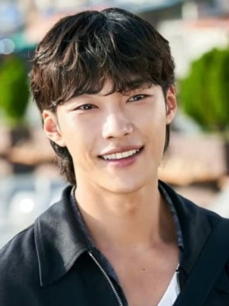 Woo DoHwan's 8 KDramas To Watch On Netflix, Amazon Prime Times Now