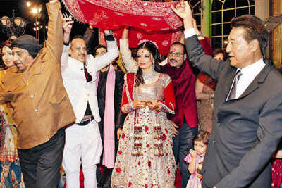 Celebs at Deepshikha's wedding day