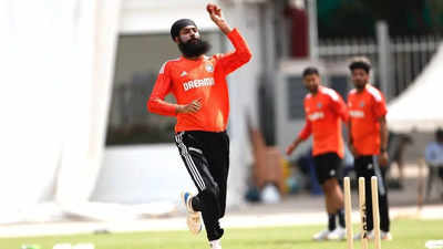 Who is Gurjapneet Singh? Seamer to share CSK dressing room with MS Dhoni