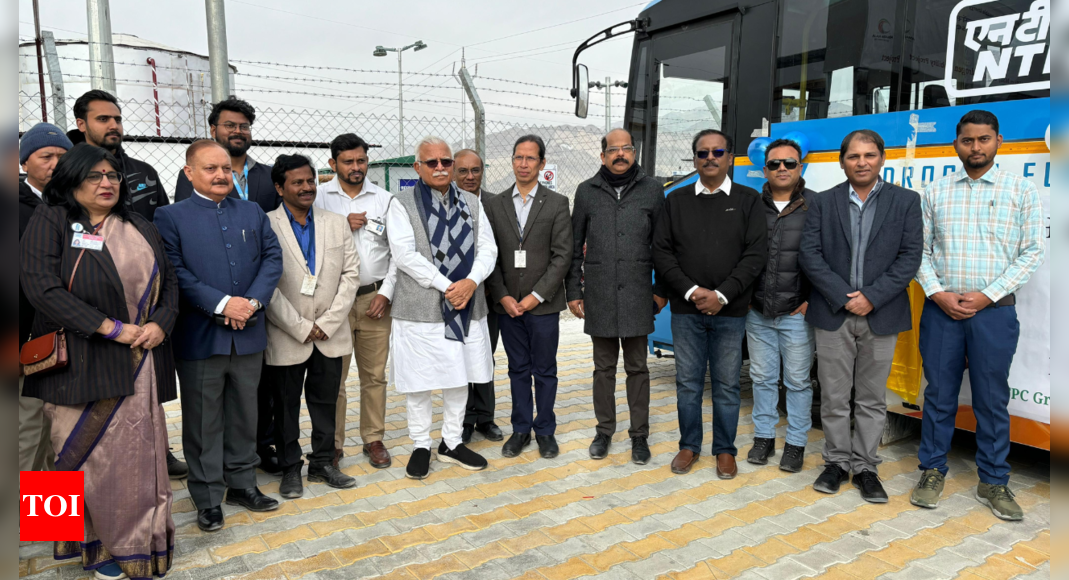 India's First Green Hydrogen Fuelling Station in Leh by Amara Raja Infra