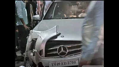 Mercedes Crash in Hyderabad: Police Investigating Foul Play ...