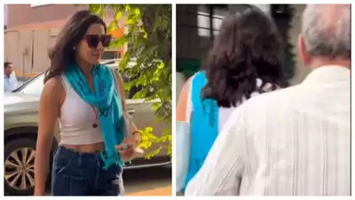 An elderly man protects Sara Ali Khan from paparazzi as she steps out; fans REACT - WATCH video