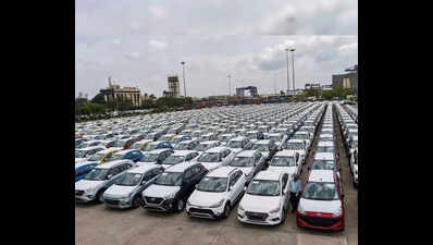 Over 2 lakh left without RCs, DLs as RTA fails to clear postal dept dues