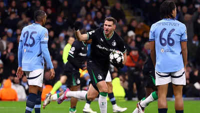 Champions League: Manchester City blow three-goal lead, Bayern Munich beat PSG