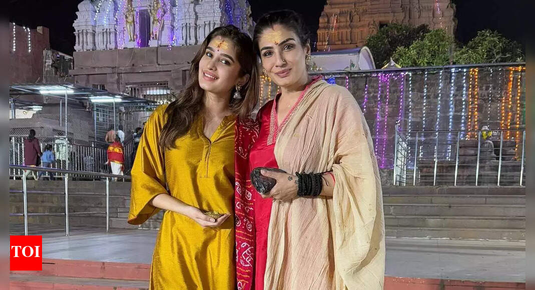 Raveena and Rasha visit Mallikarjuna Jyotirlinga temple