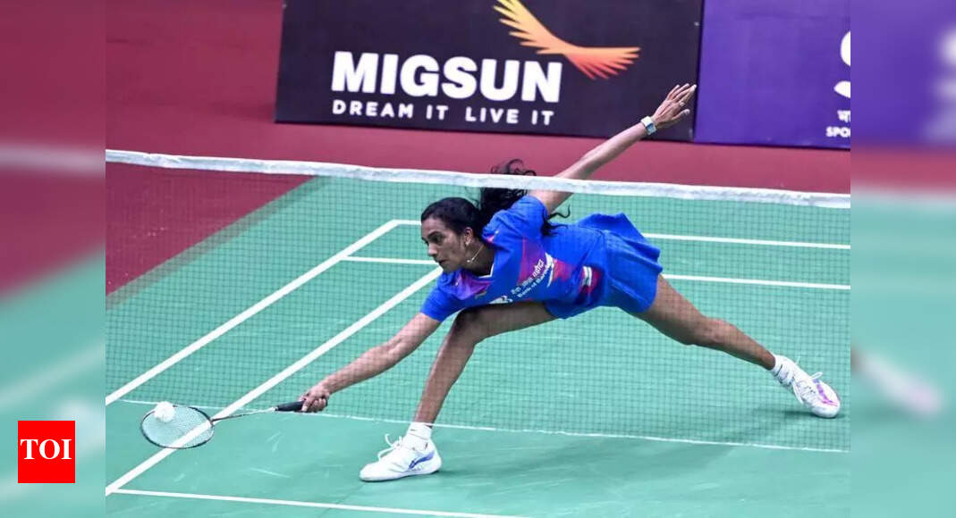 PV Sindhu Eyes Glory at Syed Modi Badminton Tournament 2024 | Lucknow News