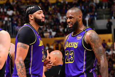 LeBron James and Anthony Davis lead the Lakers to victory over the Spurs in an exciting showdown