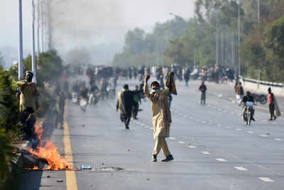 'A train wreck in slow motion': How PTI protests exposed Pakistan's faultlines