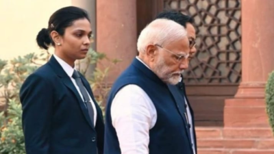 ‘Lady SPG’: Photo of woman officer accompanying PM Modi goes viral