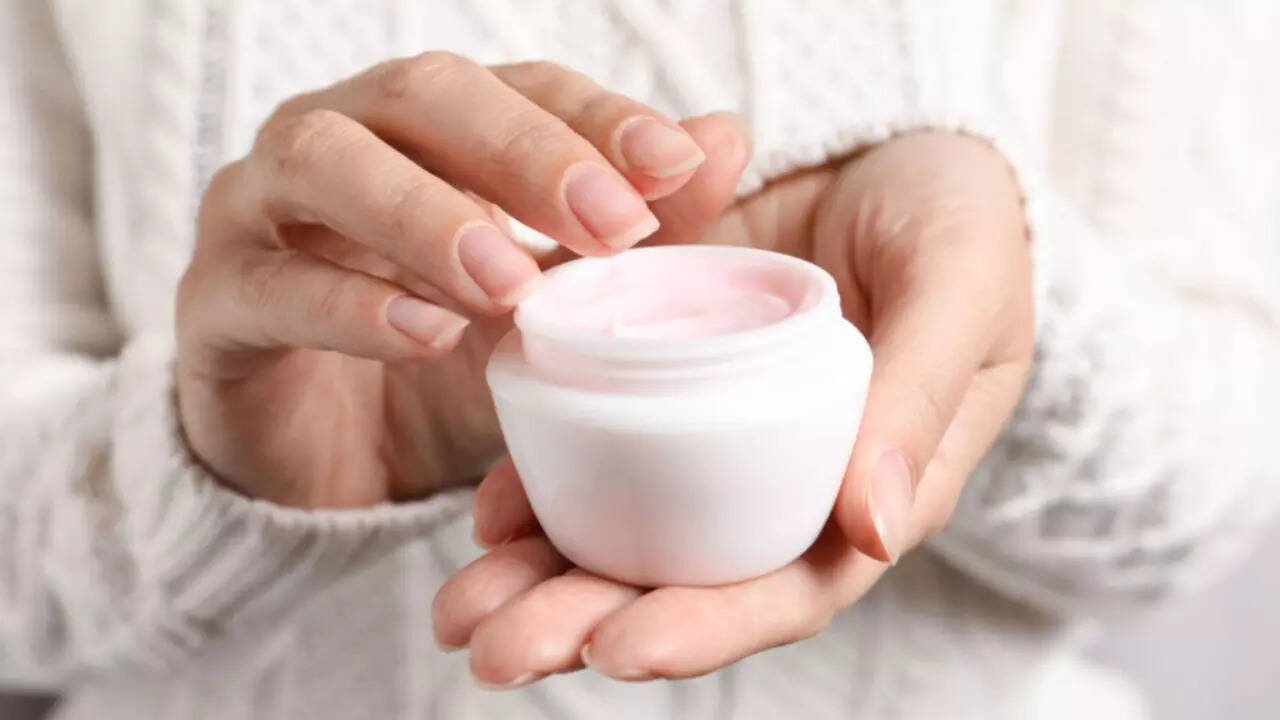Winter skincare regimens: Cold cream, moisturizer, or sunscreen - which one  should you use and when? - Times of India