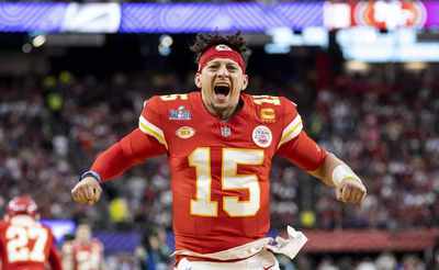 "If you secure a spot in the playoffs...": Chiefs' Patrick Mahomes urges team to fix mistakes after record-breaking performance against Raiders