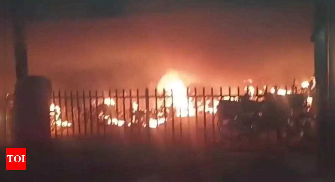 Watch: Over 150 two-wheelers gutted in massive fire at Varanasi Cantt ...