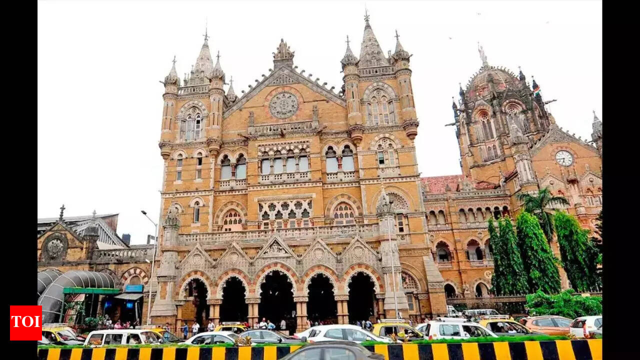 Mumbai's CSMT redevelopment: Railways achieve 15% progress on Rs 2,450  crore project | Mumbai News - The Times of India