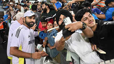 'Bhai dus saal ho gaye...': A fan's plea for an autograph to Rohit Sharma - WATCH